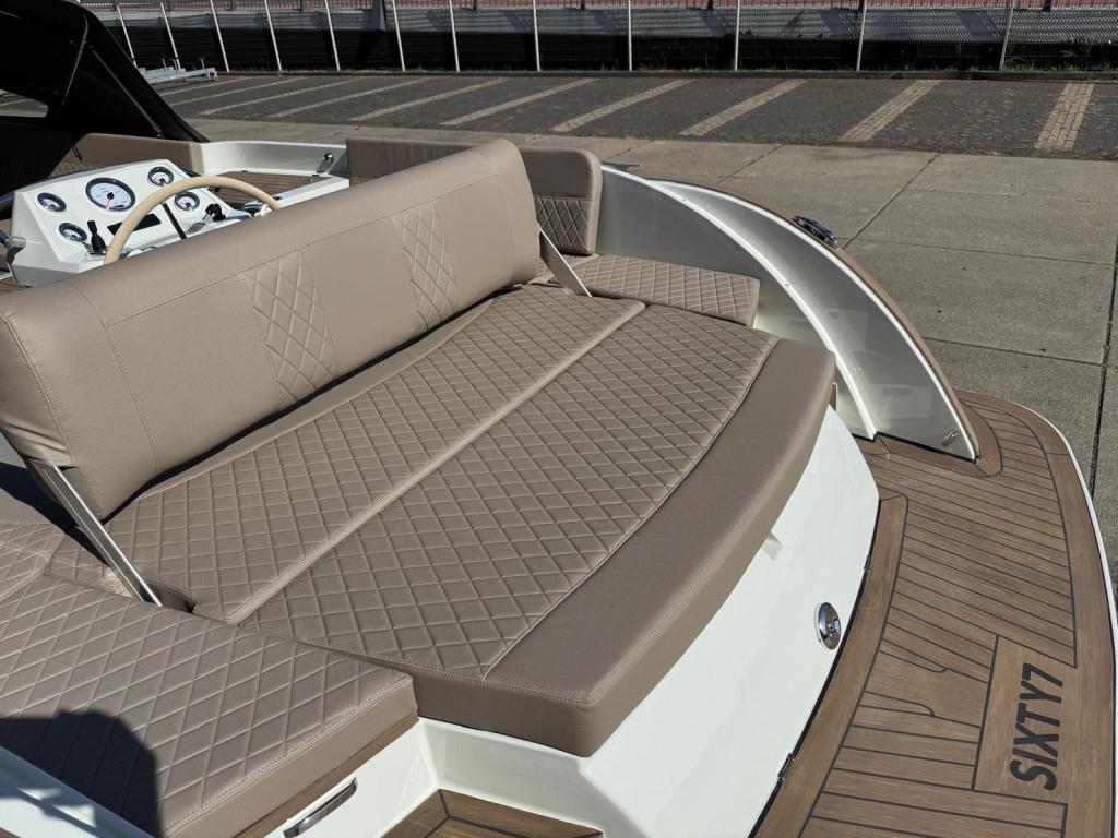 Antaris Sixty7 met Vetus 42 pk