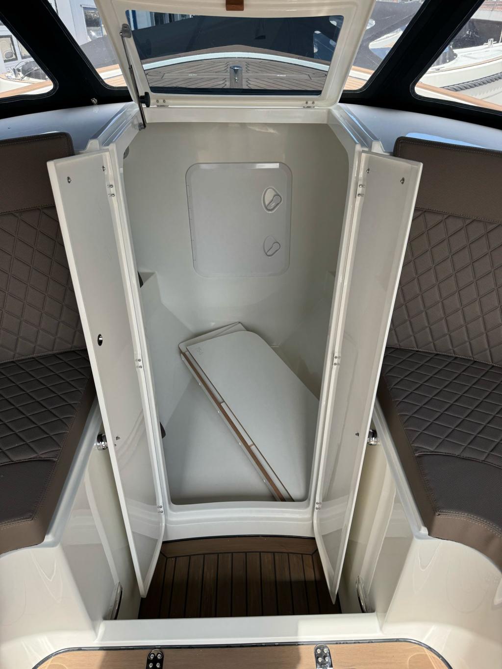 Antaris  Seventy5 met Vetus 52pk