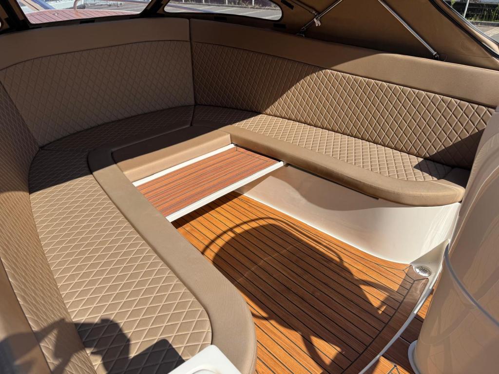 Primeur 715 Tender met Suzuki 40 pk