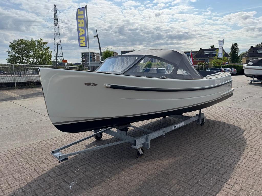 Antaris Fifty5 met Vetus 27pk (Demonstratiemodel)