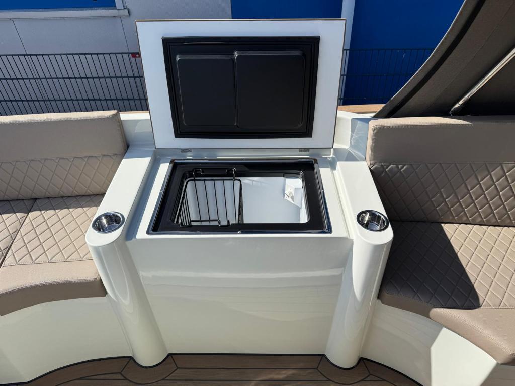 Antaris Sixty7 met Vetus 42 pk