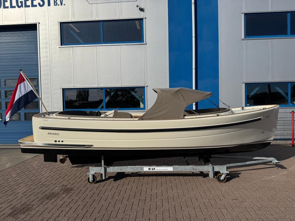 Antaris Fifty5 met Vetus 27 pk