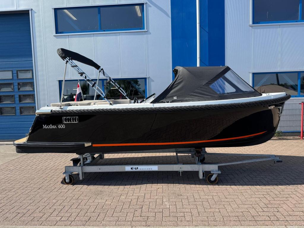 Maxima 600 met Honda 20pk