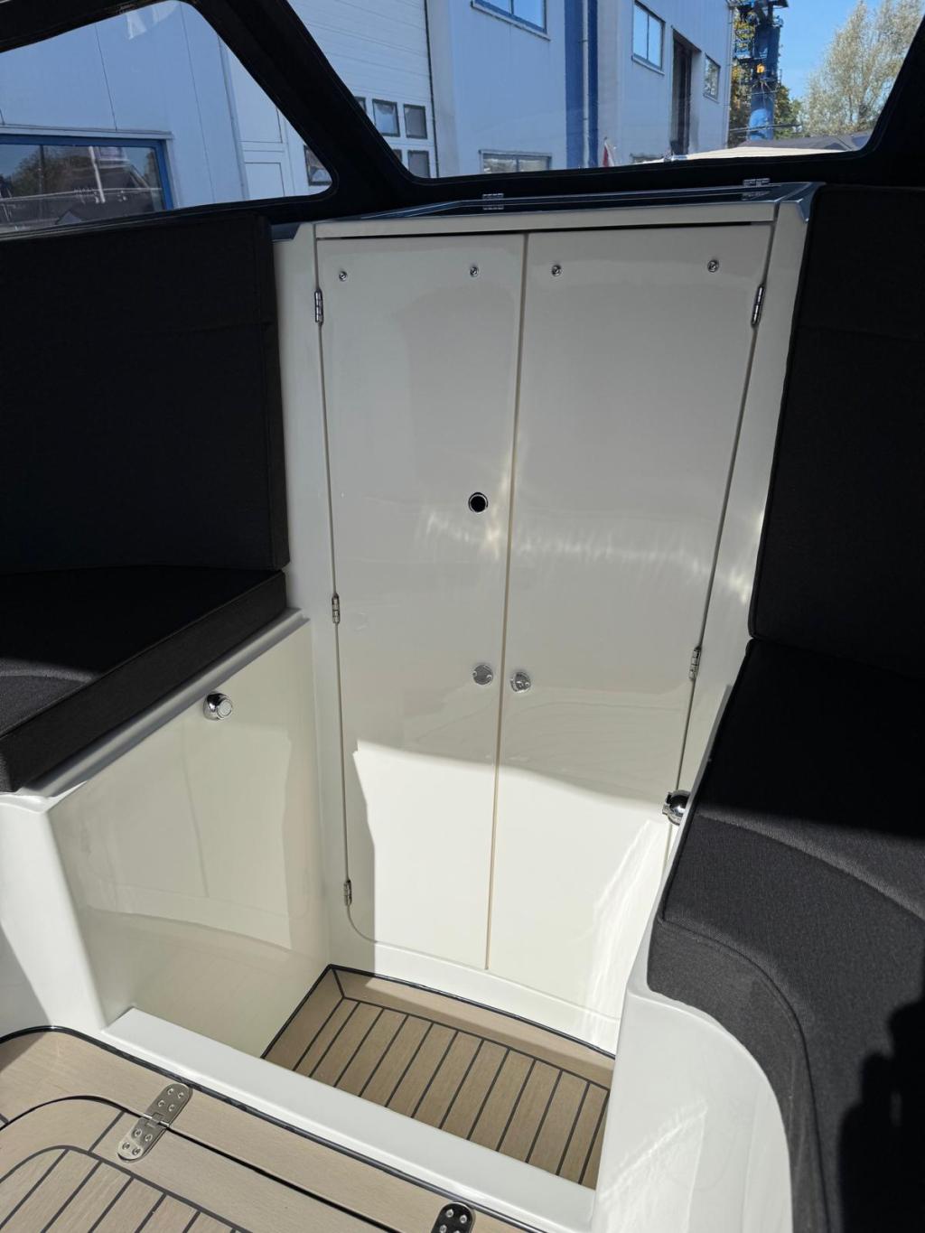 Antaris Seventy5 met Vetus 52pk