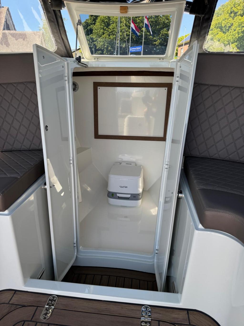 Antaris Seventy5 met Vetus 52pk