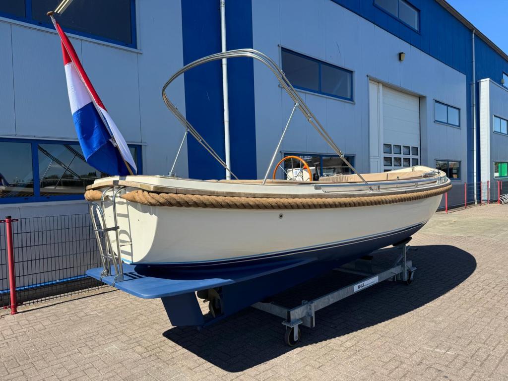 Makma Vlet met Yanmar 27pk