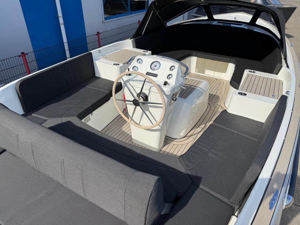 Antaris Seventy5 met Vetus 52pk