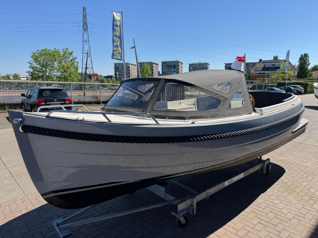 Maril 6Nxt met Vetus 42 pk