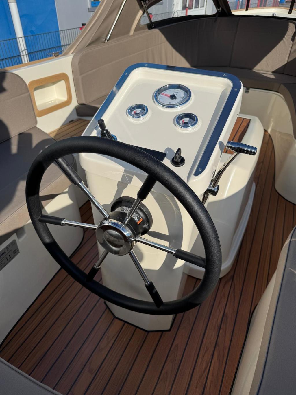 Antaris Fifty5 met Vetus 27 pk