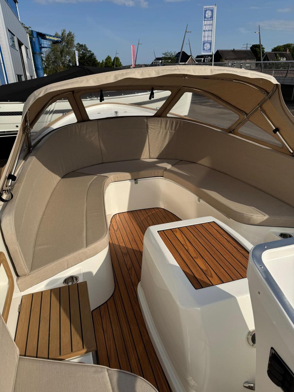 Antaris Fifty5 met Vetus 27pk