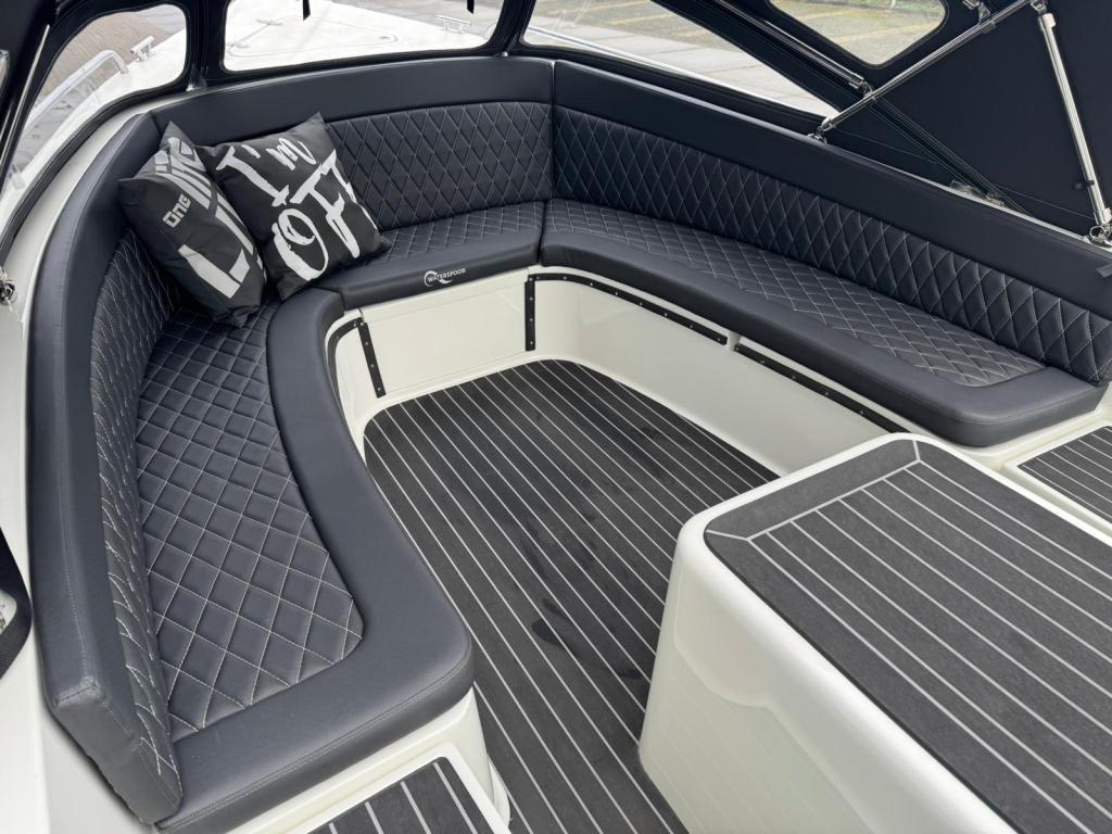 Waterspoor 707 met Vetus 33 pk