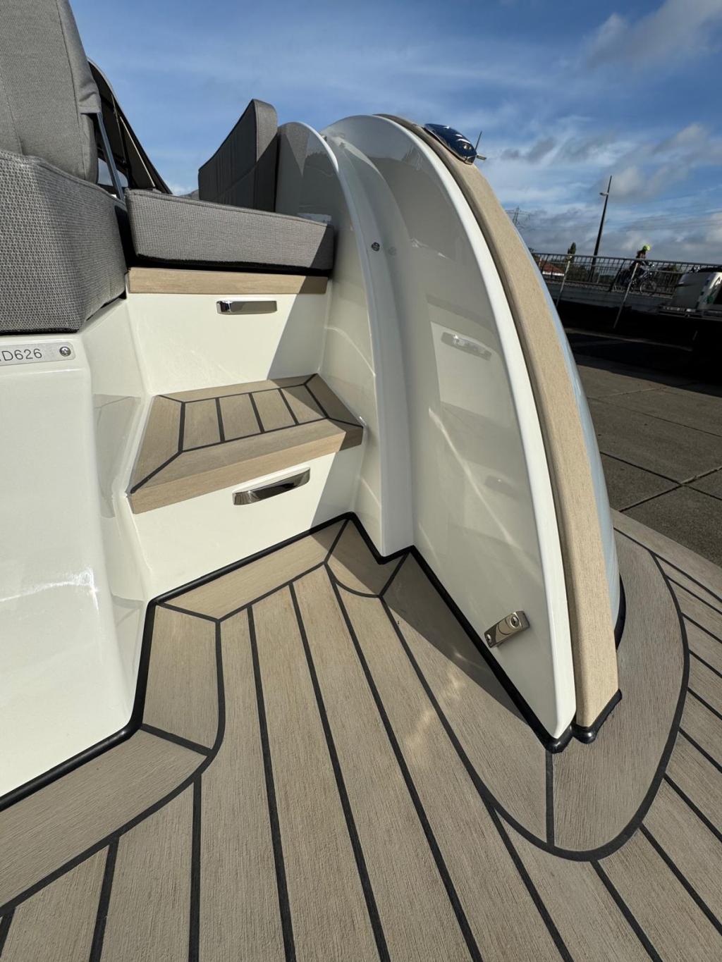 Antaris Sixty7 met Vetus 42 pk