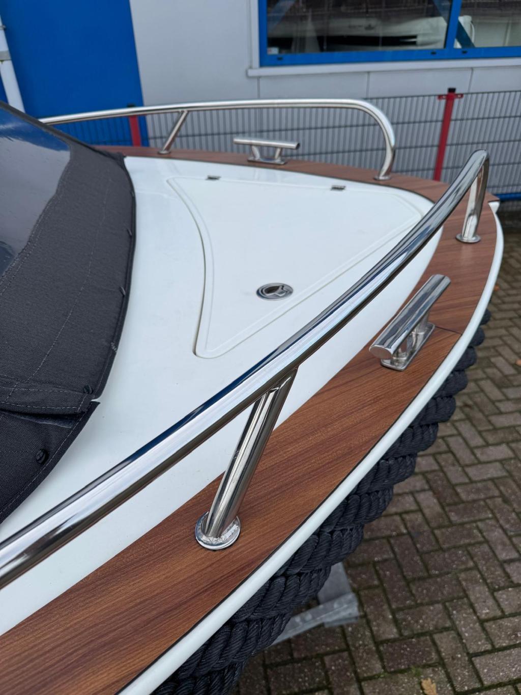 Maxima 620 met Honda 30 pk