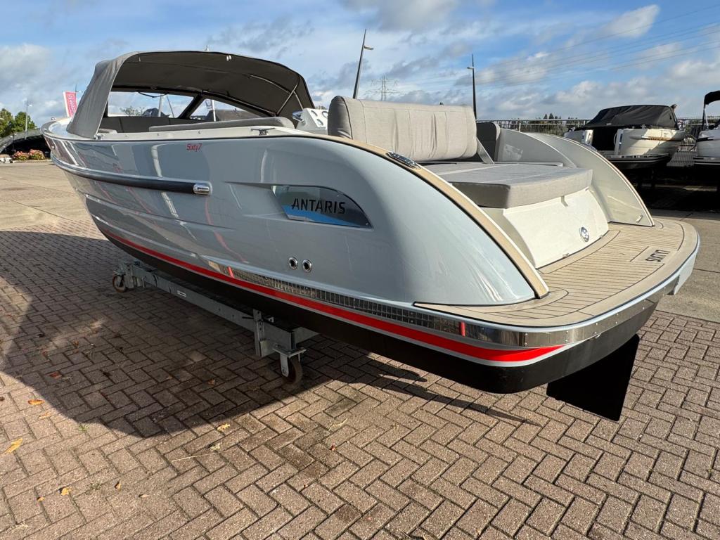 Antaris Sixty7 met Vetus 42 pk