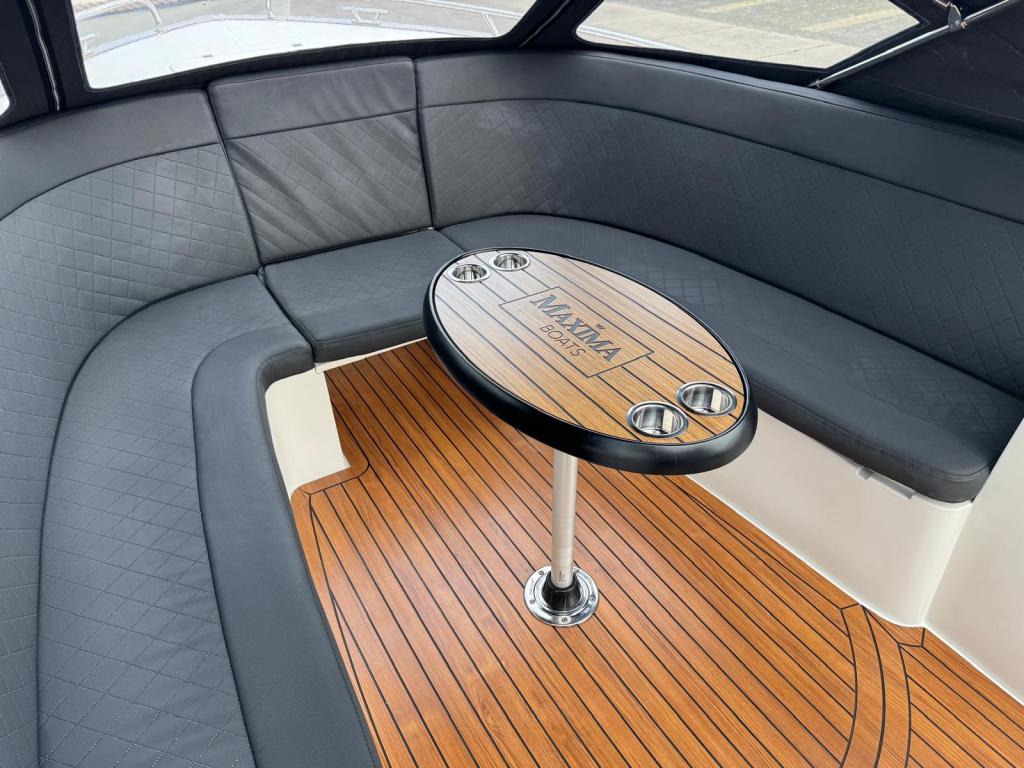 Maxima 720 met Honda 50 pk