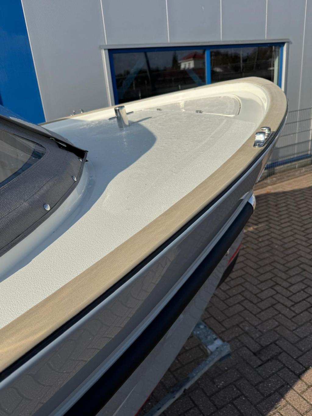 Antaris Sixty7 met Vetus 42 pk