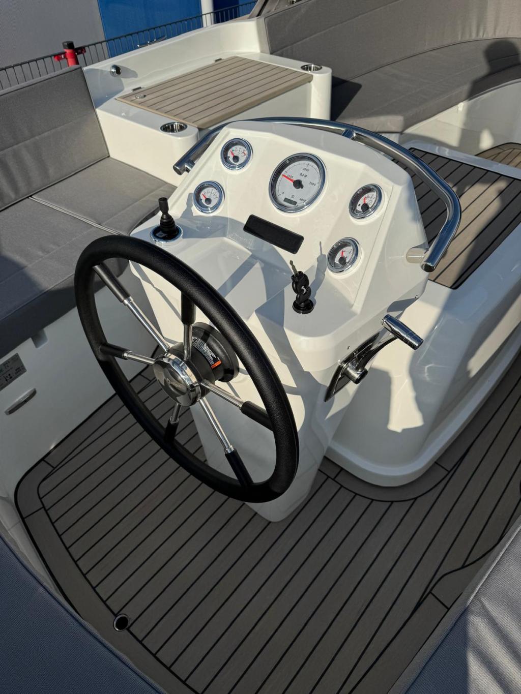 Antaris Sixty7 met Vetus 42 pk