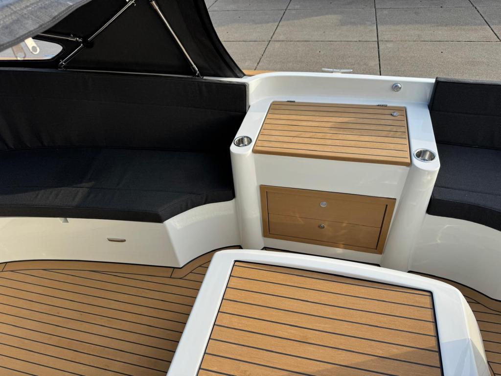 Antaris Sixty7 met Vetus 42 pk