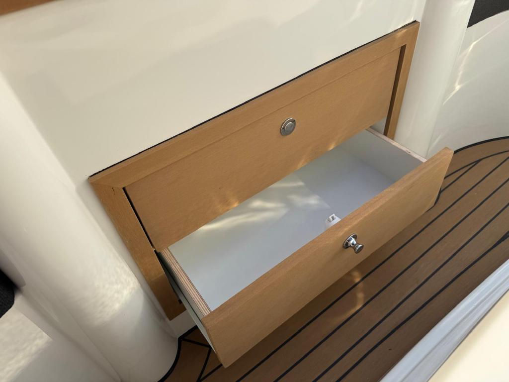 Antaris Sixty7 met Vetus 42 pk