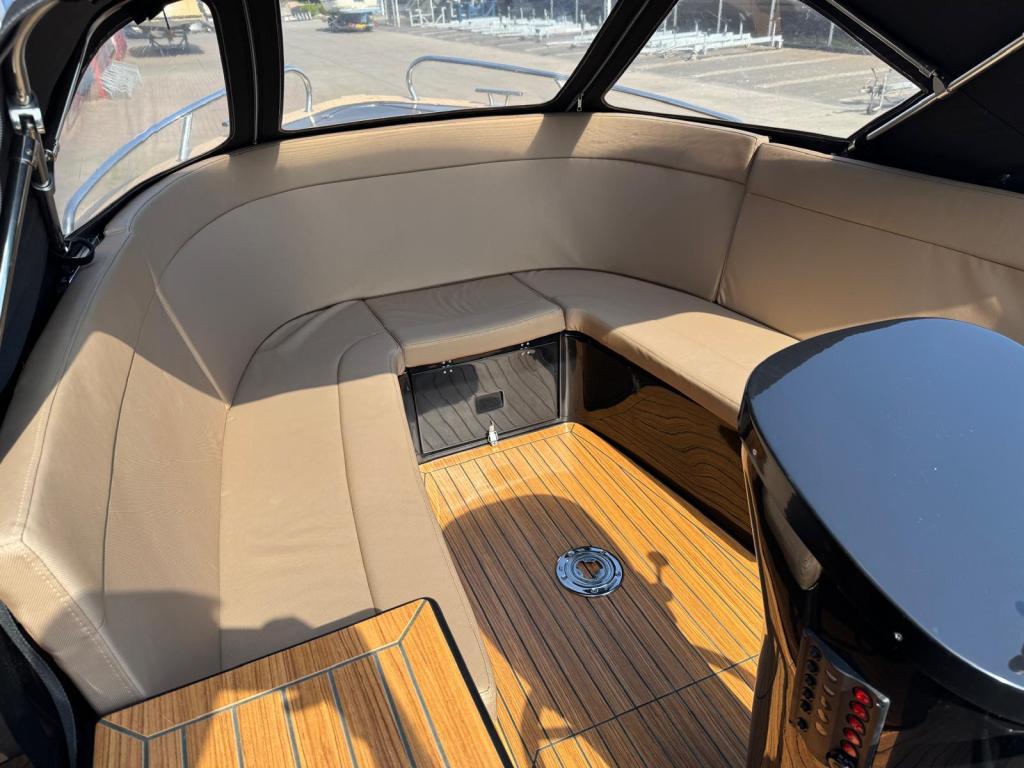 Maxima 620 met Suzuki 30pk