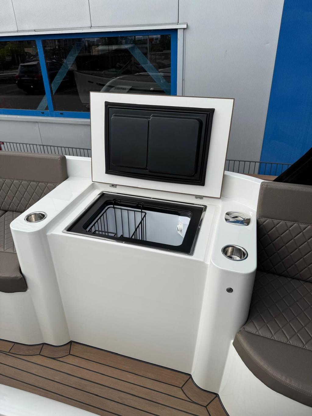 Antaris  Seventy5 met Vetus 52pk