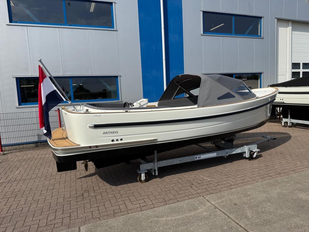 Antaris Fifty5 met Vetus 27pk (Demonstratiemodel)