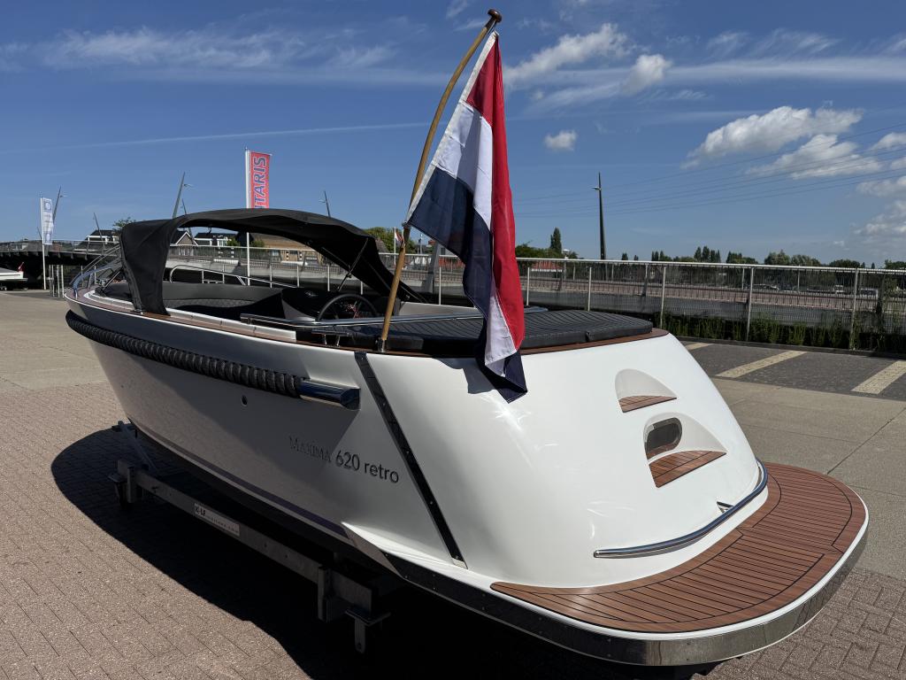 Maxima 620 MC Retro met Honda 30pk