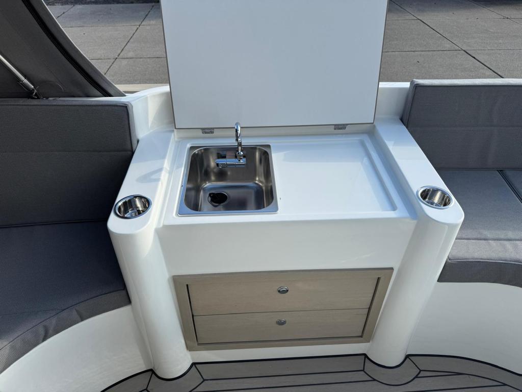 Antaris Sixty7 met Vetus 42 pk