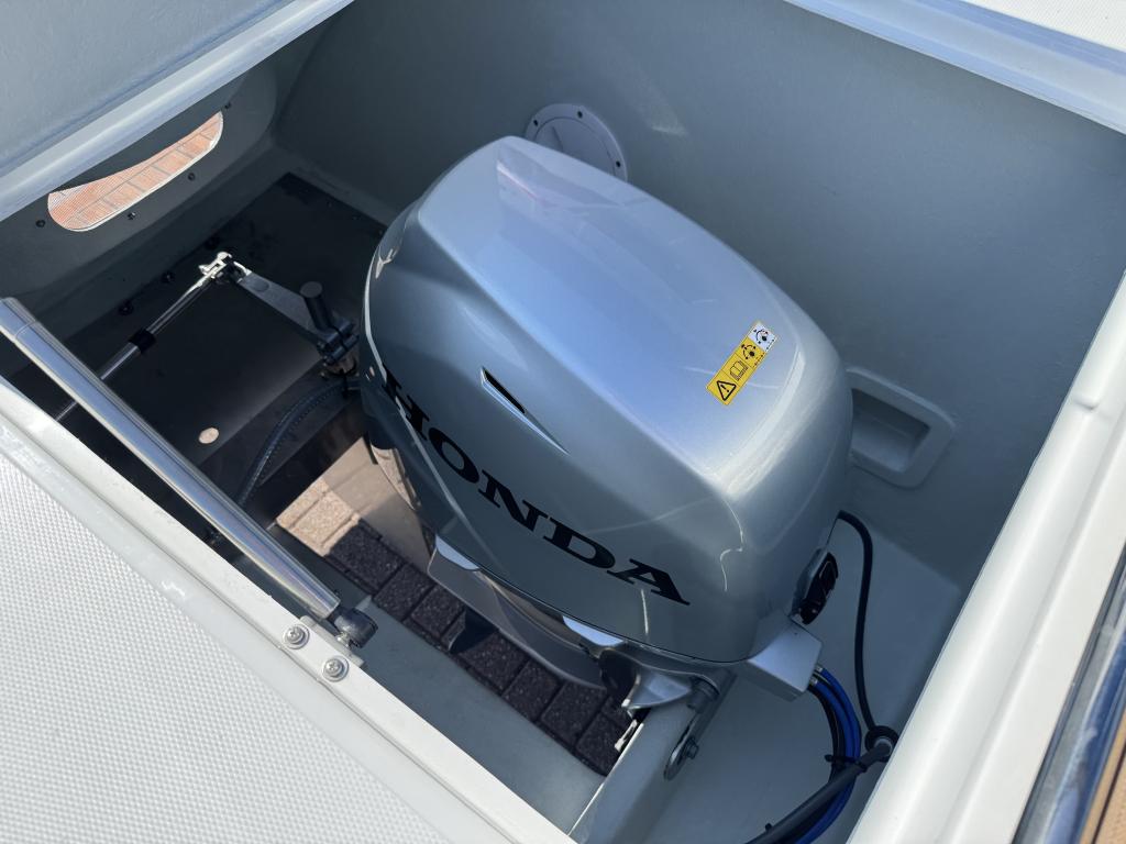 Maxima 620 MC Retro met Honda 30pk