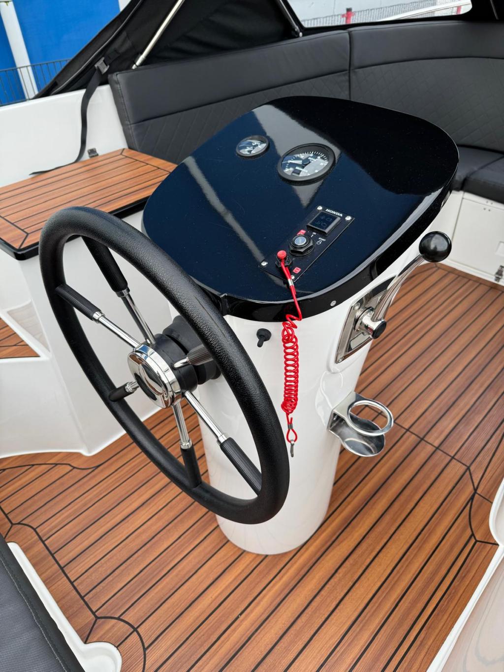 Maxima 620 met Honda 30 pk