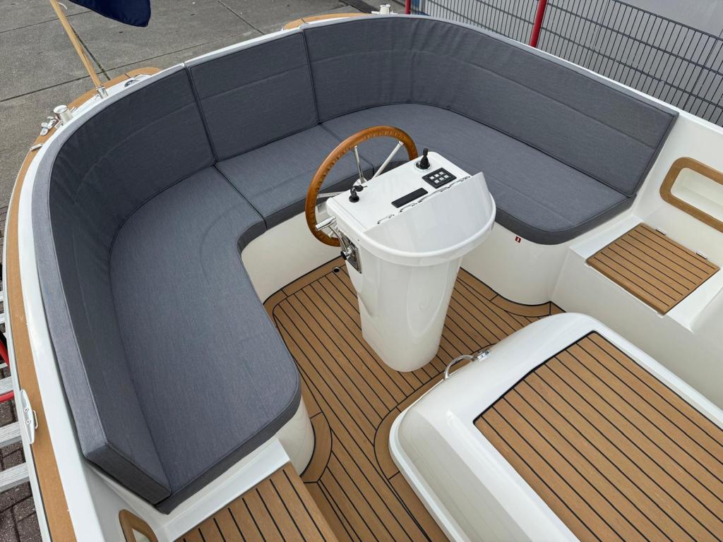 Maril 6NXT met Vetus 42pk