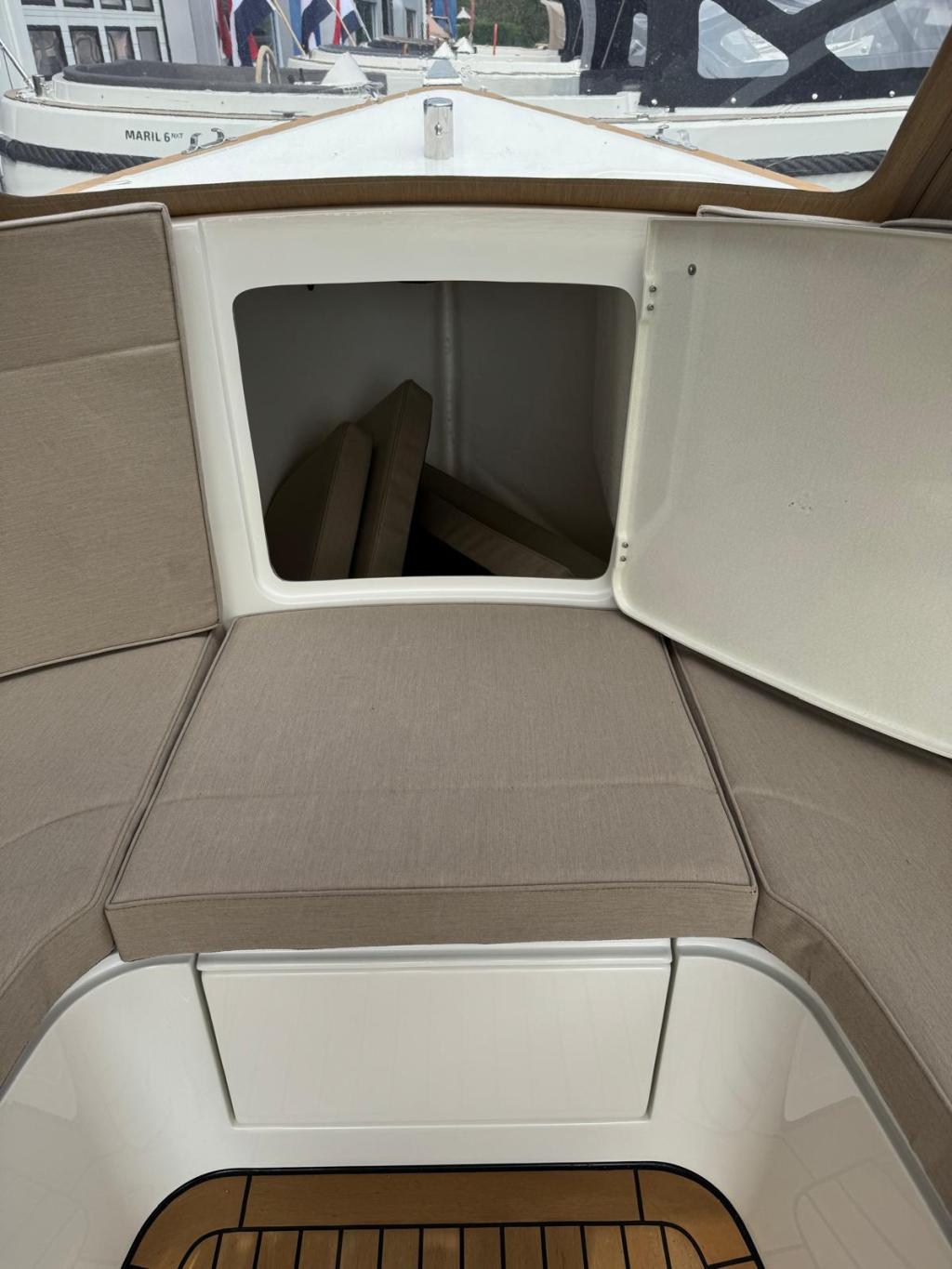 Maril 6NXT met Vetus 42pk