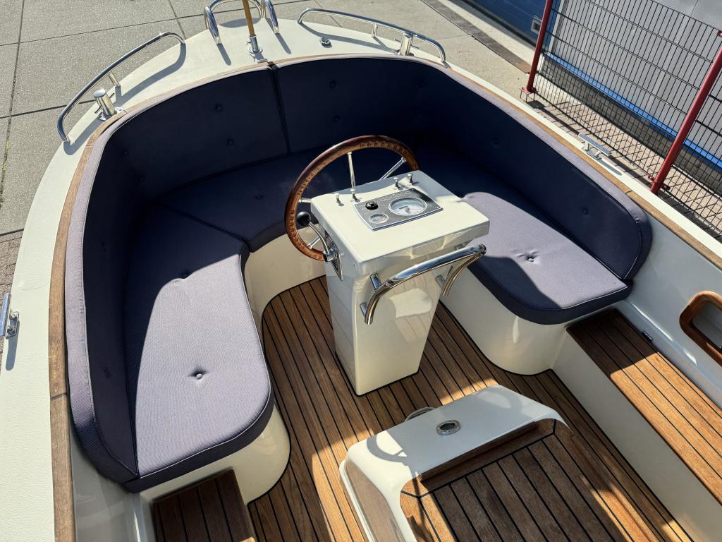 Maril 650 met Vetus 27 pk