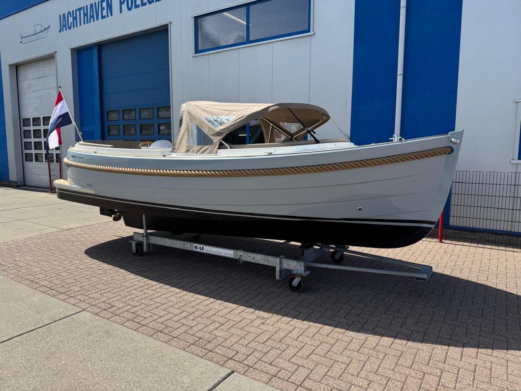 Maril 6NXT met Vetus 42pk