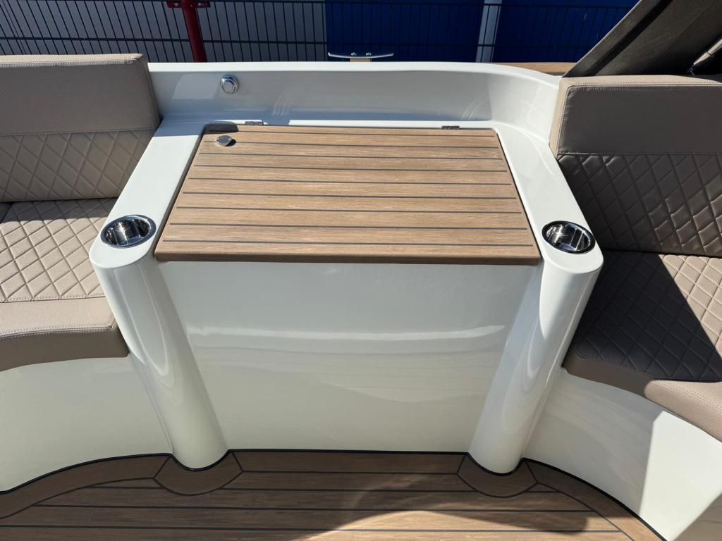 Antaris Sixty7 met Vetus 42 pk