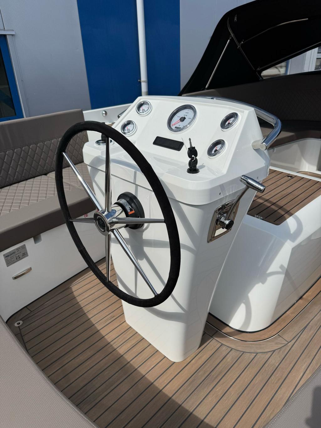 Antaris  Seventy5 met Vetus 52pk