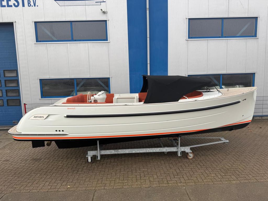 Antaris Seventy5 met Vetus 52 pk