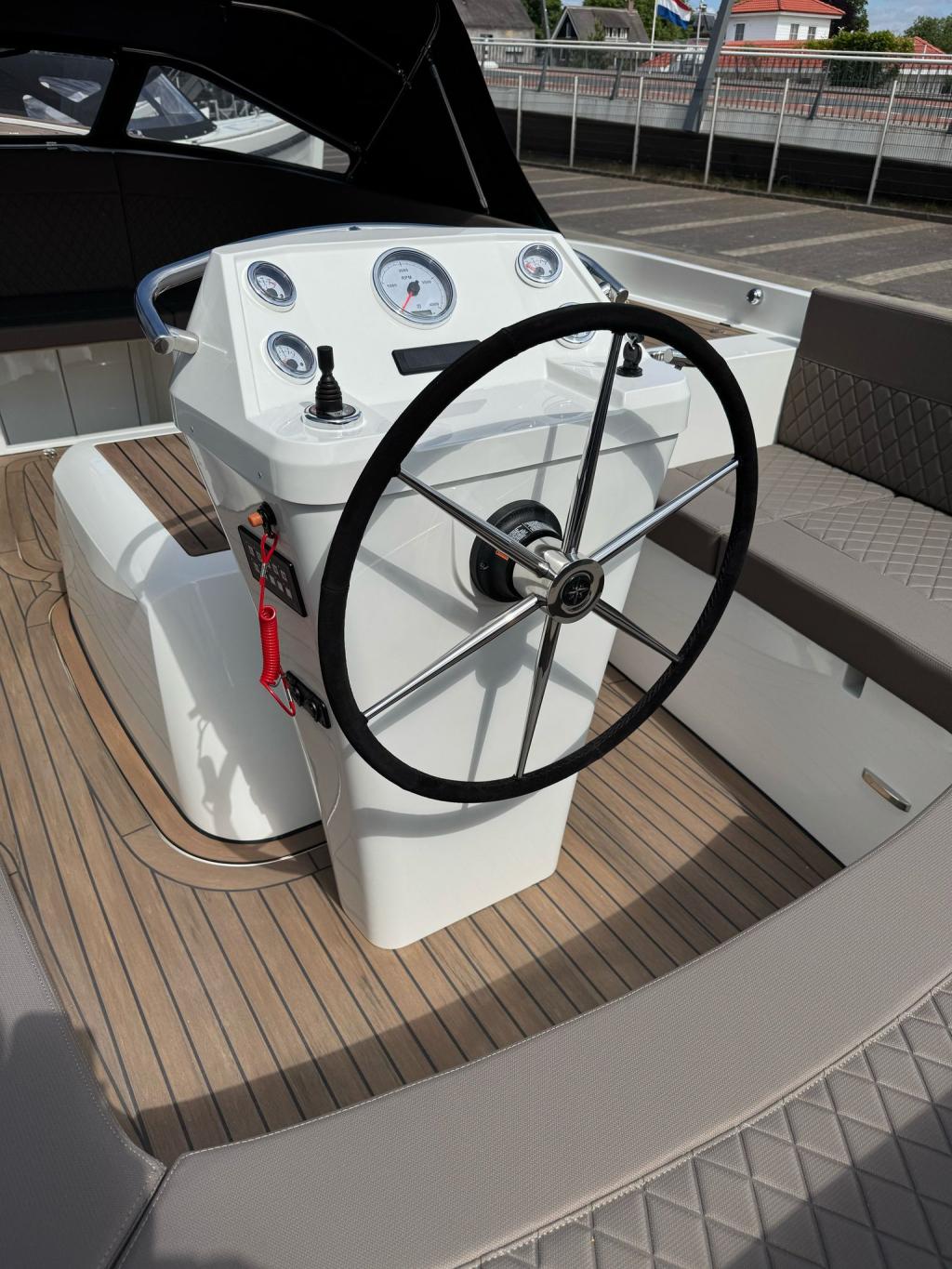 Antaris  Seventy5 met Vetus 52pk