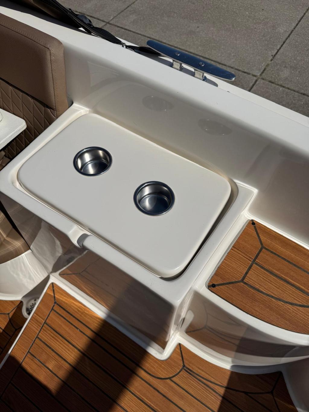 Primeur 715 Tender met Suzuki 40 pk