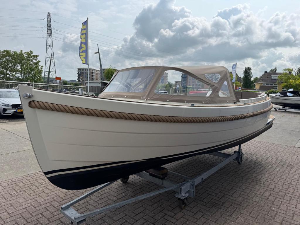Maril 6NXT met Vetus 42pk