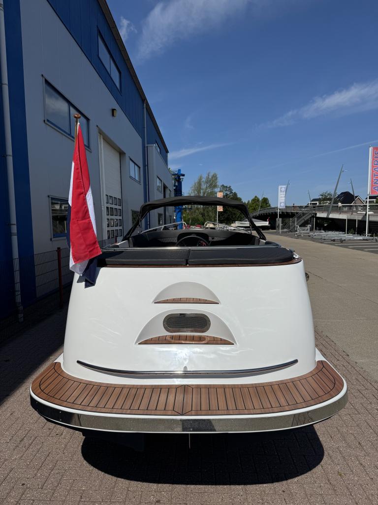 Maxima 620 MC Retro met Honda 30pk