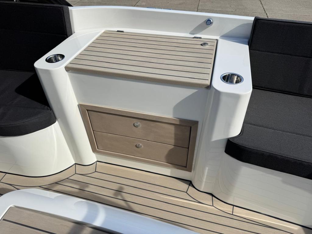 Antaris Seventy5 met Vetus 52pk