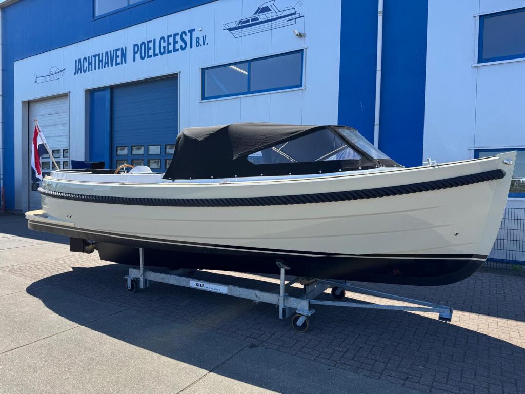 Maril 7NXT met Vetus 52pk