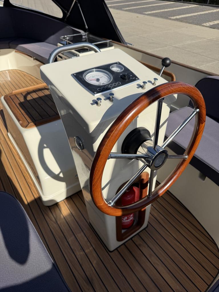 Maril 650 met Vetus 27 pk