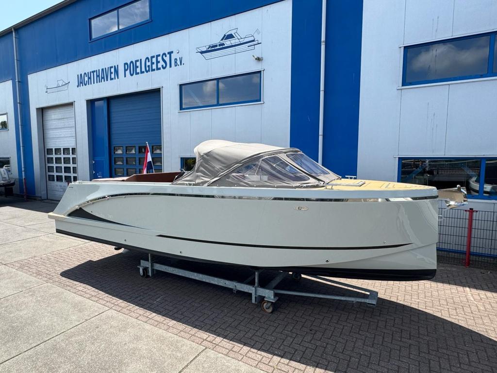 Maxima 740 met Honda 250pk - DEMO