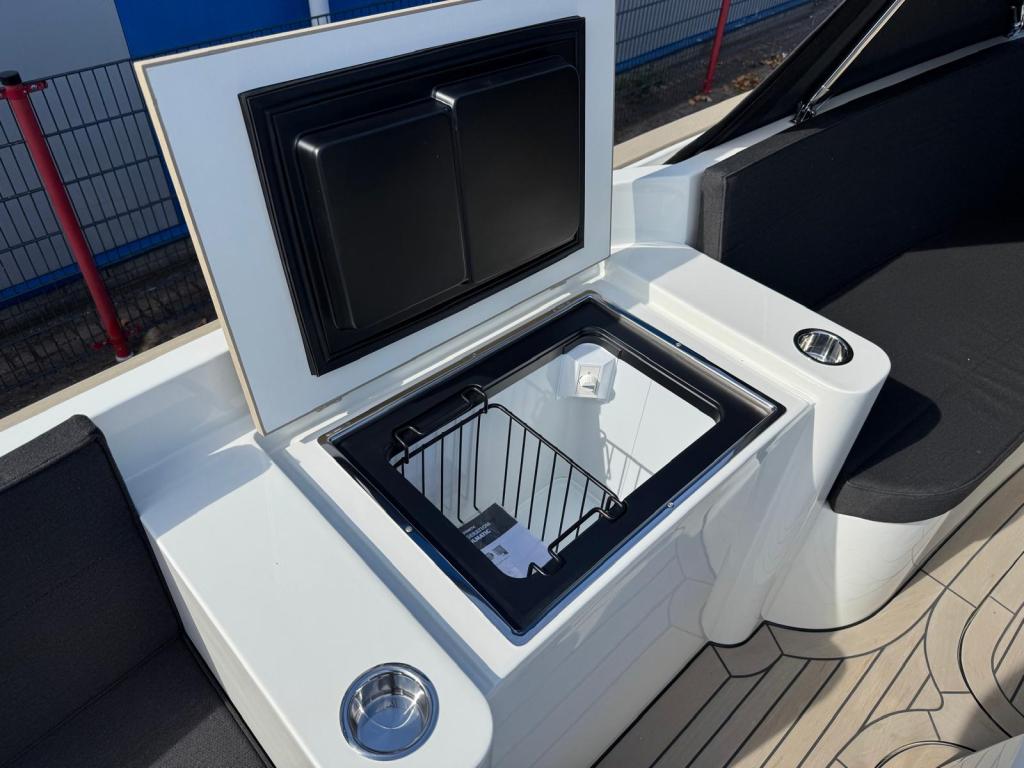 Antaris Seventy5 met Vetus 52pk