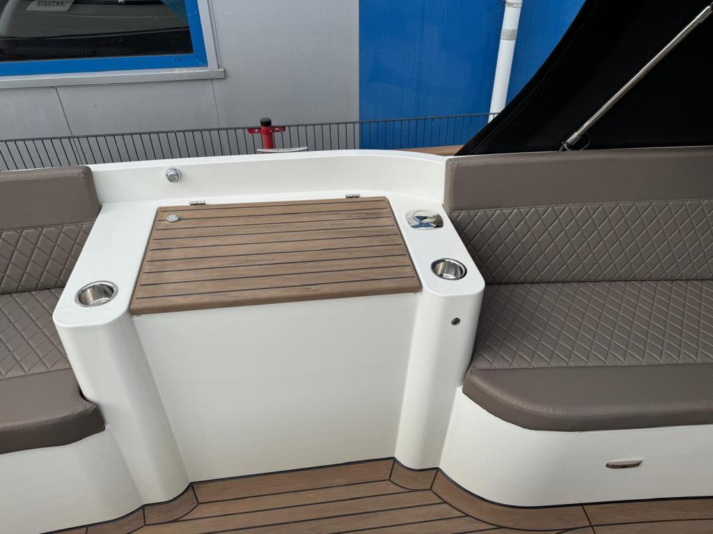 Antaris  Seventy5 met Vetus 52pk