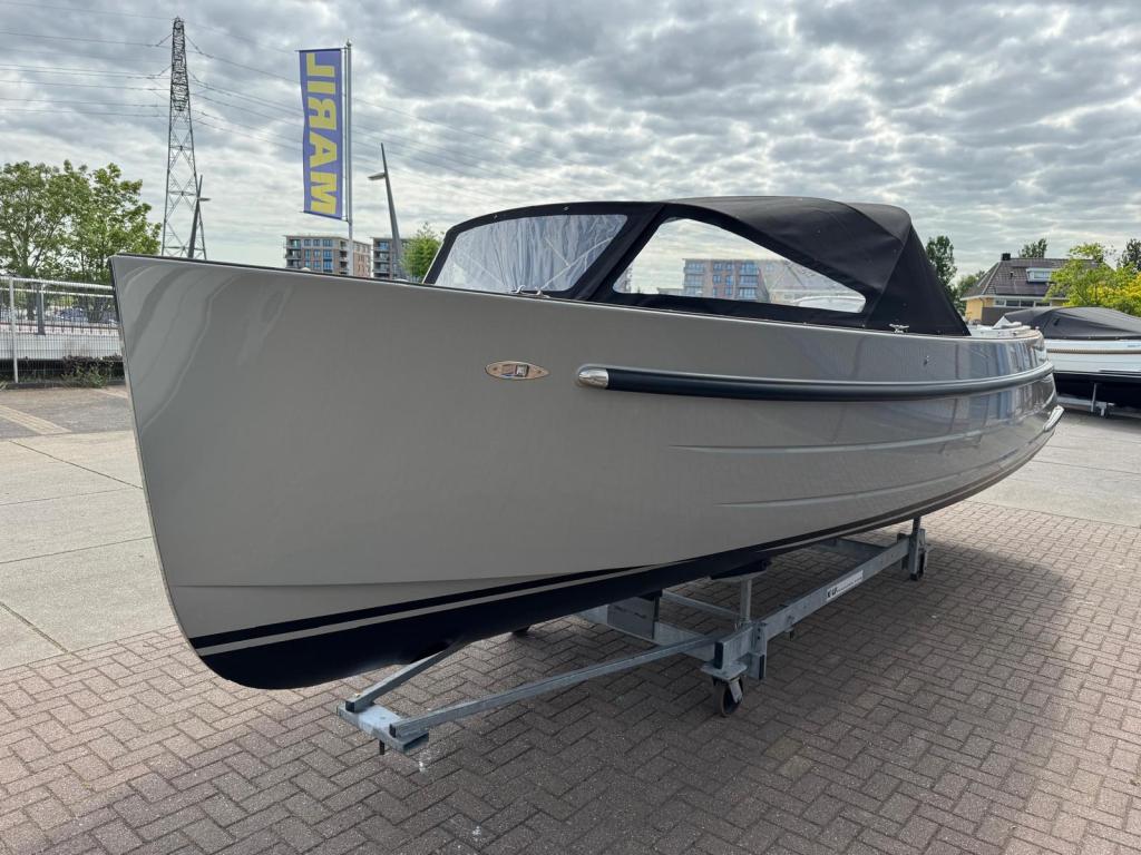 Antaris  Seventy5 met Vetus 52pk