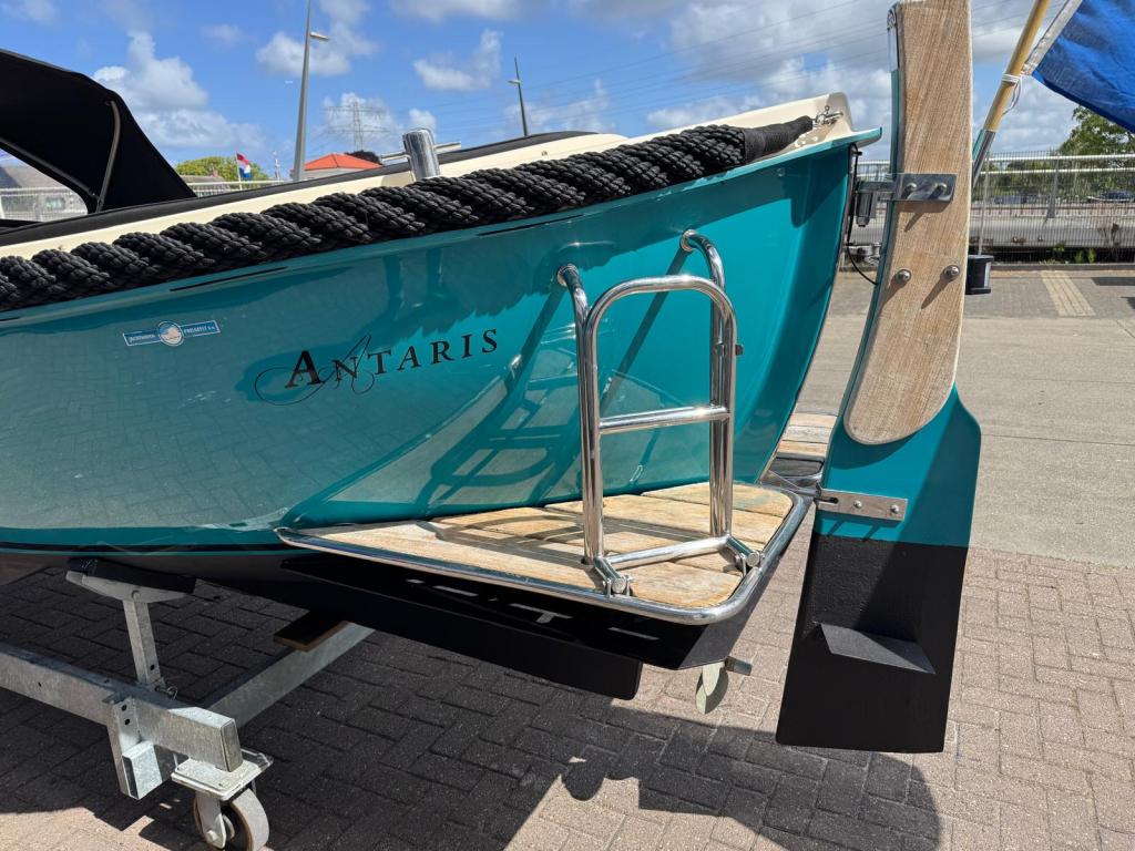 Antaris RB18 met Vetus 13pk