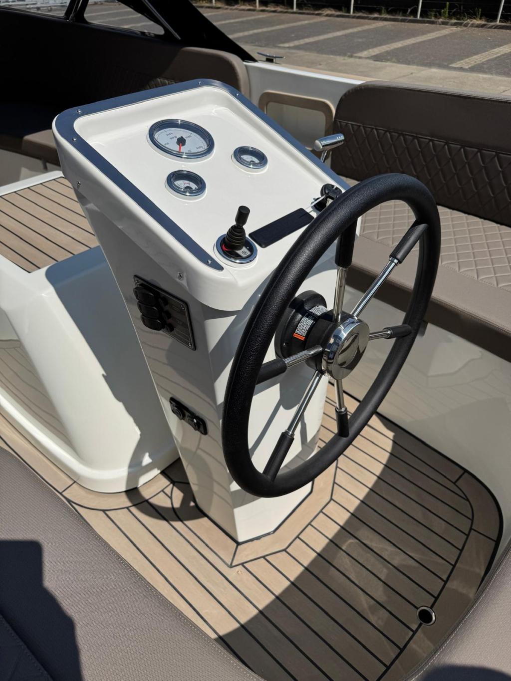 Antaris Fifty5 met Vetus 27pk